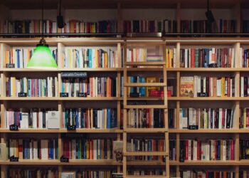 Livraria Arquivo festeja aniversário com caça ao tesouro e concerto de jazz