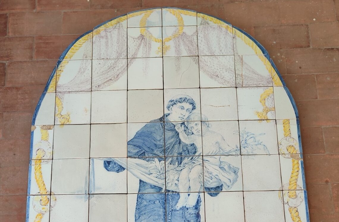 Painel da autoria de Rafael Bordalo Pinheiro exposto pela primeira vez ao público