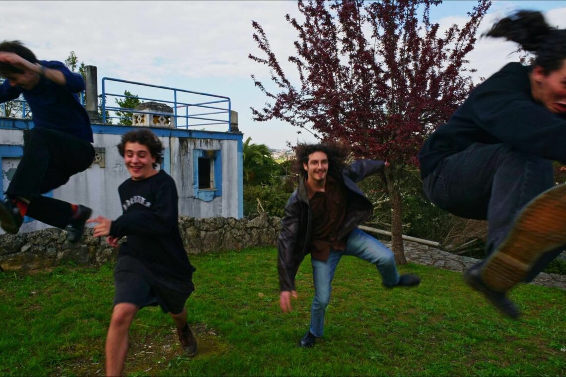 Concertos no quintal da avó: Thispage convida os amigos para uma tarde com distorção e feedbacks