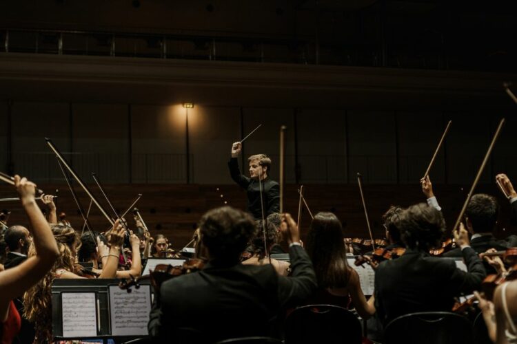 Cistermúsica despede-se com mais de 200 músicos em palco no concerto final