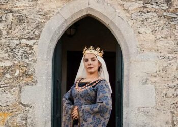 Mercado Medieval de Óbidos regressa com edição dedicada à Rainha D. Leonor Teles