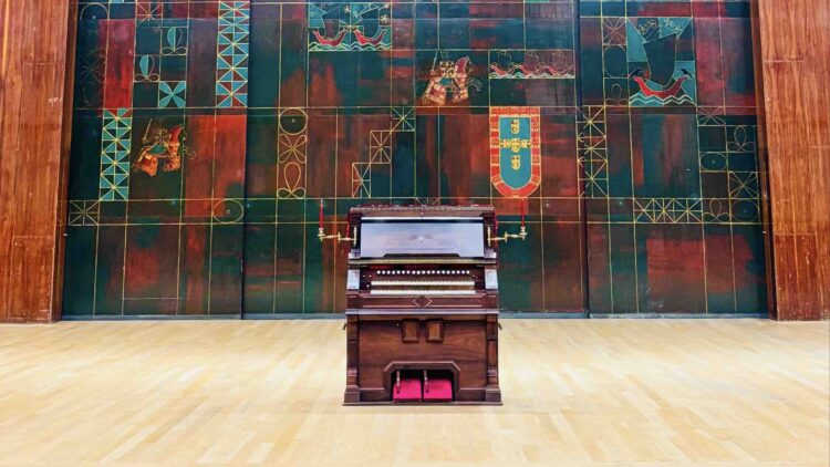 Angariação de fundos visa restauro de um orgue-célesta Mustel de 1898
