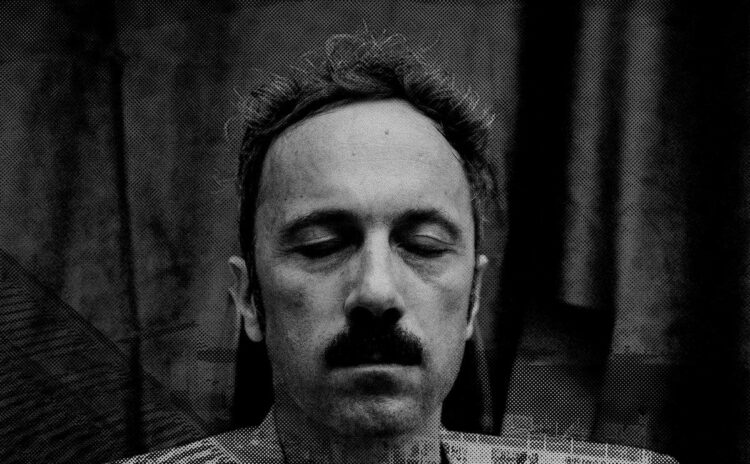 Mau Teatro: Humberto em vinil com selo Omnichord