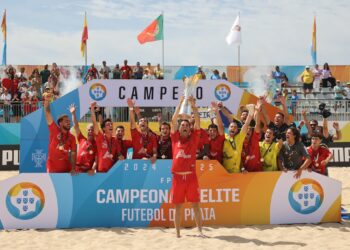 GRAP e ACD O Sótão retomam luta pela elite do futebol de praia este sábado