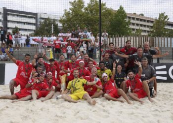 Sótão vence bicampeonato. A festa foi pouca, há jogo hoje