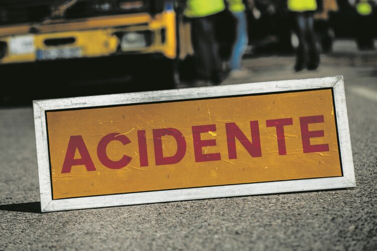 Acidentes no IC8 provocam dois mortos e corte de trânsito em Pombal