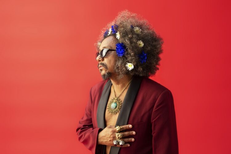 Agenda: Chico César, uma big band americana, Hervé Le Tellier e o Coro dos Amantes de Tiago Rodrigues