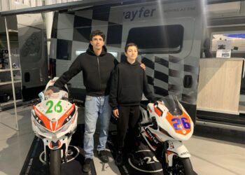 “Motas, só nas pistas!” Então, estes irmãos conquistam campeonatos de velocidade