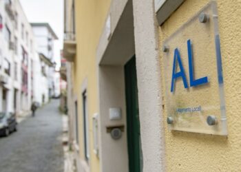Mais de 40% dos AL do distrito de Leiria em risco de serem cancelados