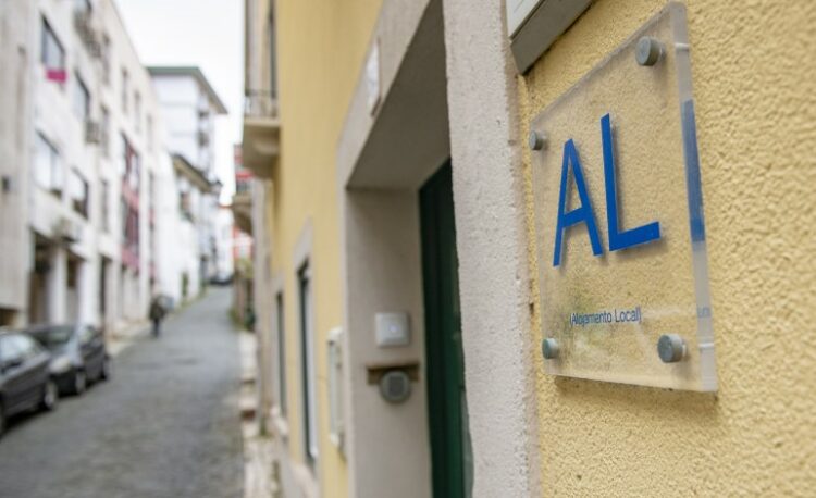 Mais de 40% dos AL do distrito de Leiria em risco de serem cancelados
