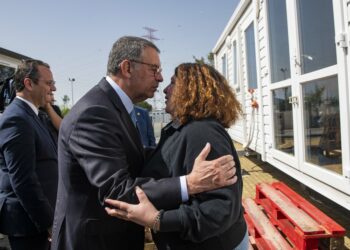 “Não pode ficar tudo na mesma”. Presidente da República promete vigilância em relação aos apoios
