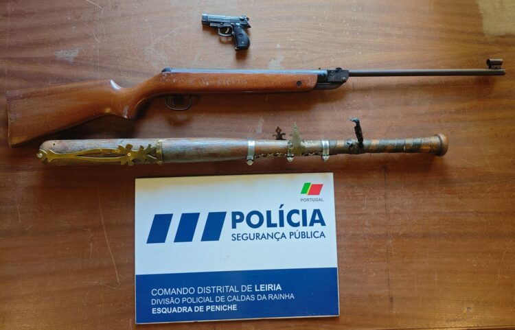 Apreendidas armas a homem que simulou incendiar uma bomba de combustível em Peniche