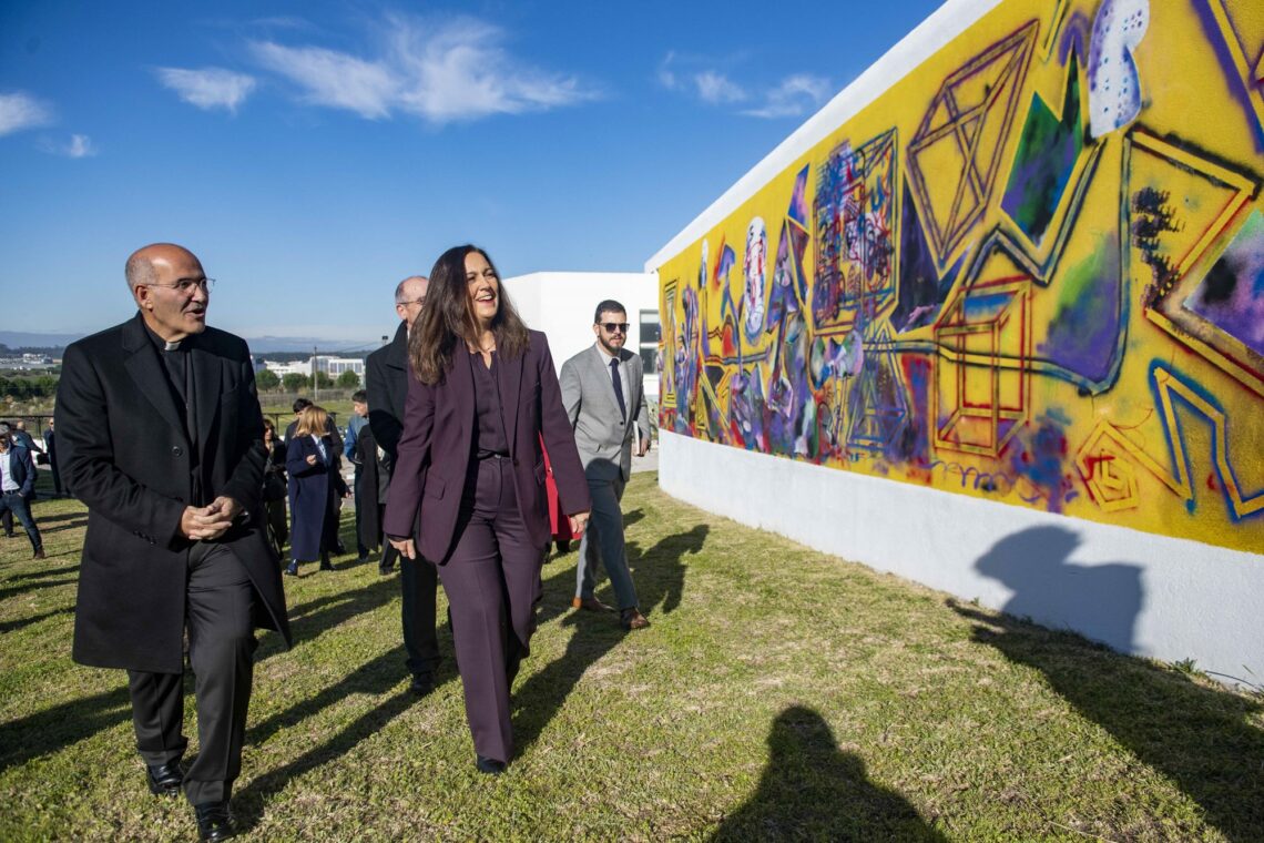 Arte na prisão. A semente da Bienal de Veneza a inspirar reclusos em Leiria