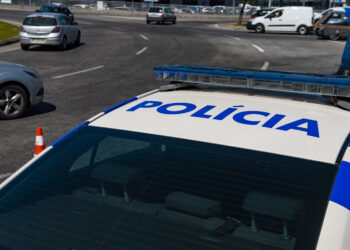 Casal reincidente em venda de artigos contrafeitos detido em Leiria