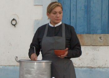 A Festa de Babette. Escola Monsenhor recebe Fatias de Cá para teatro e jantar