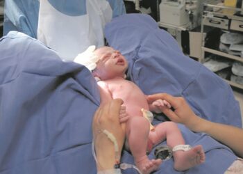 Quase 200 bebés nasceram fora do hospital nos últimos três anos