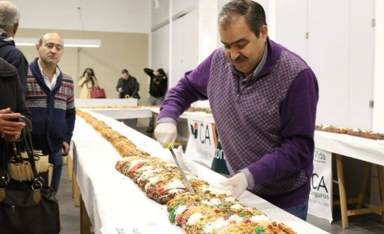Pombal oferece bolo-rei gigante à população