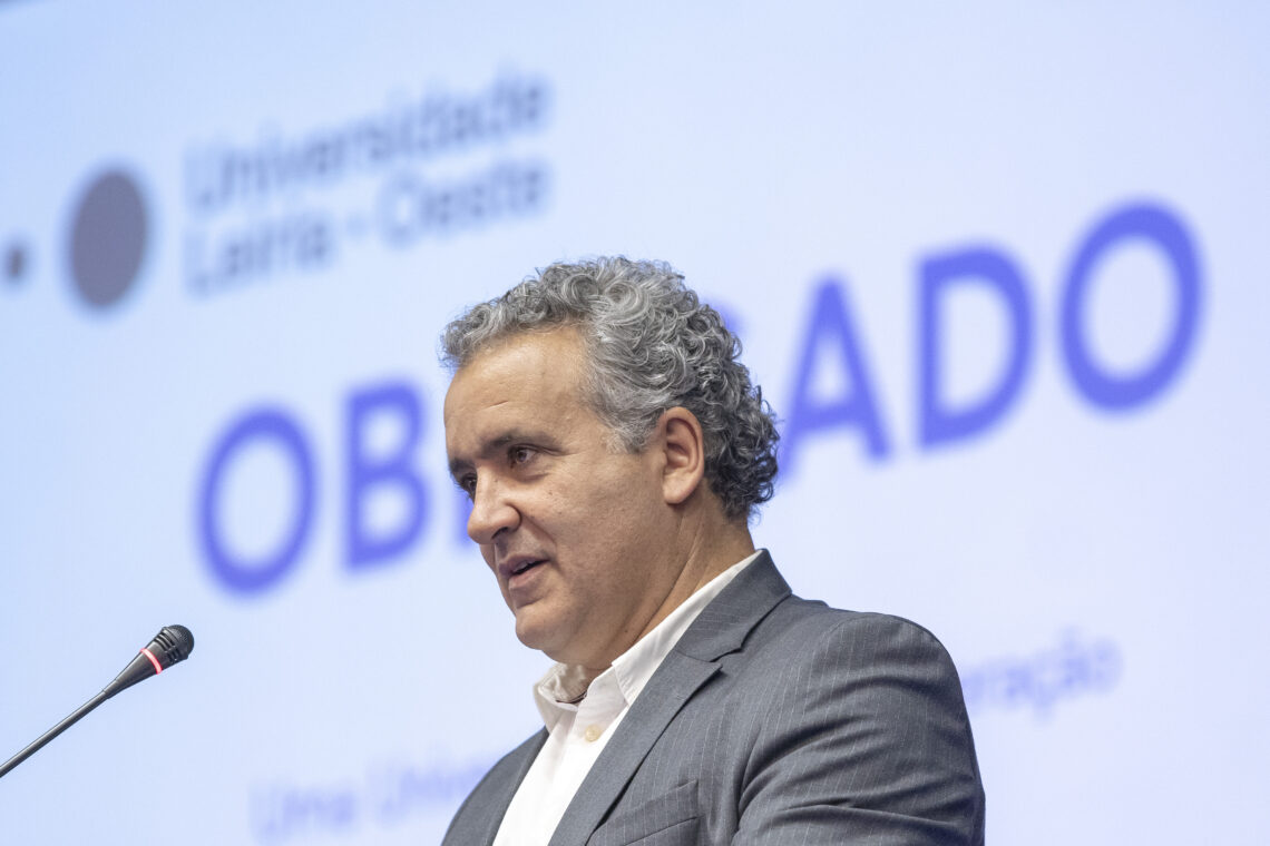 Carlos Rabadão toma posse enquanto reitor da nova universidade na sexta-feira
