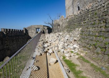 Castelo é “uma ferida a céu aberto”, Mimo recebeu “um presente envenenado”