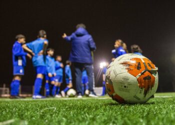 Associação de Futebol de Leiria dinamiza formação para capacitar os técnicos da região