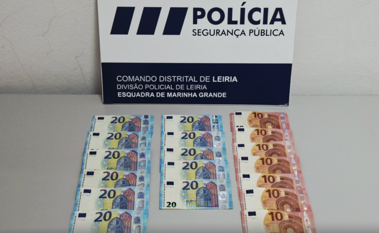 Imobiliza suspeito de furto e entrega-o à PSP