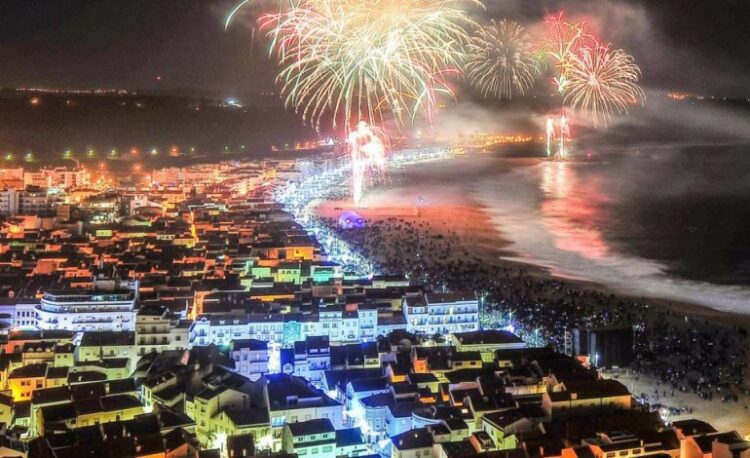 Nazaré prepara festa de dois dias para passagem de ano
