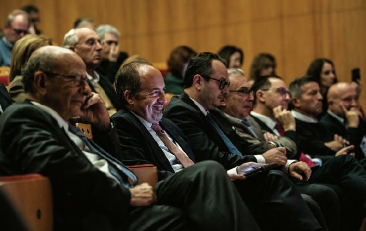 Estado “concierge” para reconstruir região