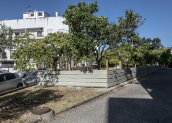 Moradores de Marrazes contestam interesse público invocado pela câmara para retomar creche