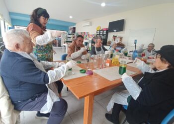 Curiosistas estimula criatividade de idosos no Louriçal, em Pombal