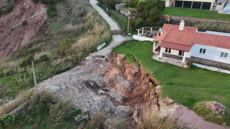 Moradores denunciam construções ilegais em São Martinho do Porto
