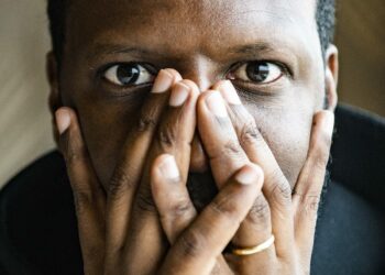 Entrevista | Dino D’Santiago: “Sempre se culpou o pobre por ser pobre. Eu vim de lá e culpavam-nos por existirmos”