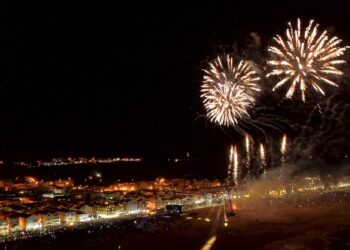 Alargamento excepcional do horário de funcionamento dos estabelecimentos na Passagem de Ano
