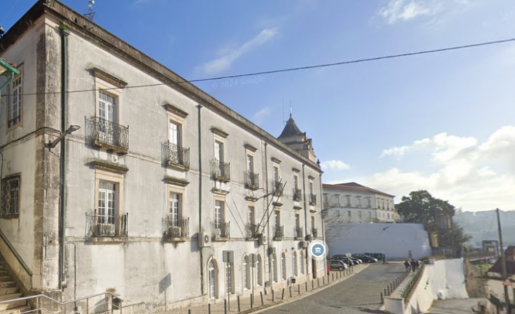 Edifício do antigo Governo Civil de Leiria sem solução à vista