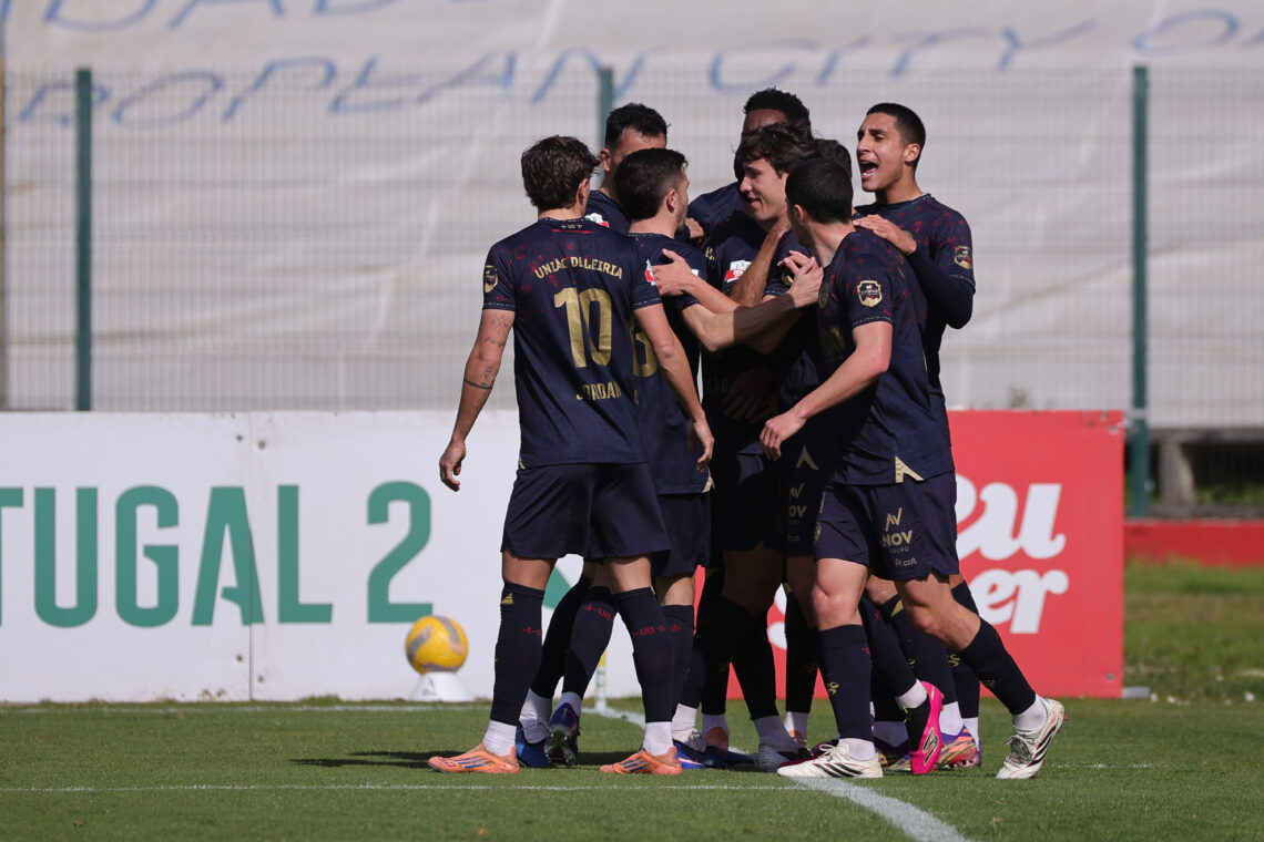 União de Leiria recebe líder Marítimo em Alverca