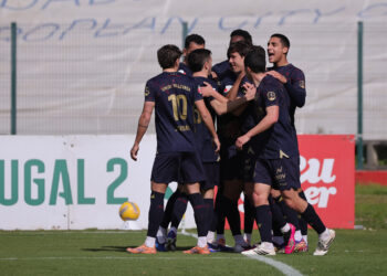 União de Leiria recebe líder Marítimo em Alverca