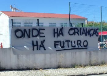 Pais não  aceitam fim do pré-escolar na Guimarota