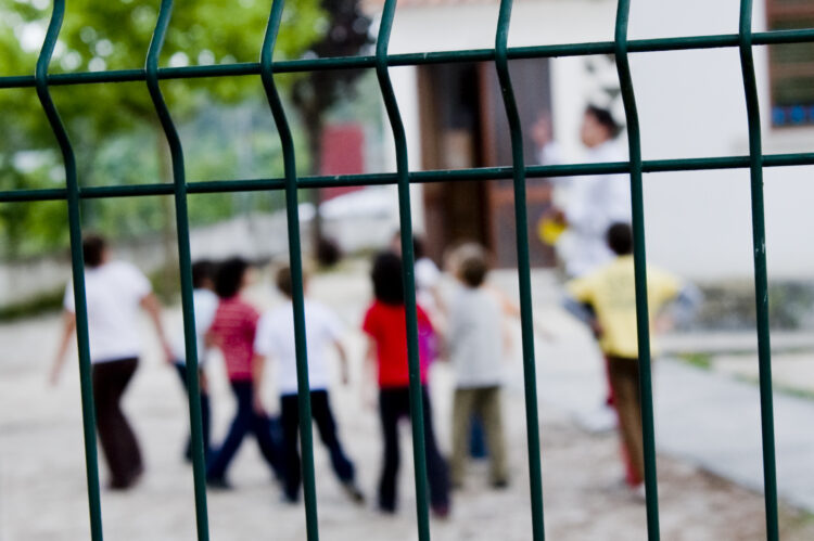 Milhares de alunos sem aulas na região