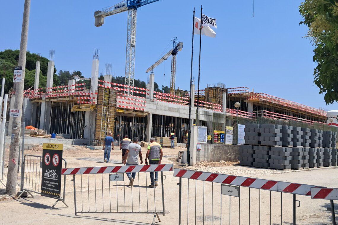 Herói de Aljubarrota dá nome à renovada escola de Porto de Mós