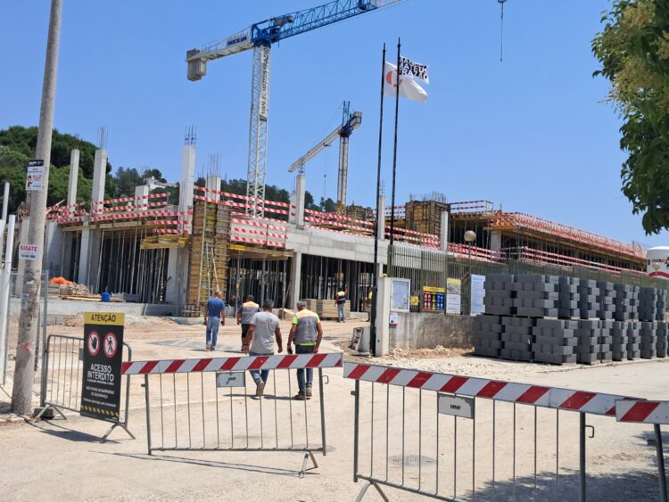 Herói de Aljubarrota dá nome à renovada escola de Porto de Mós