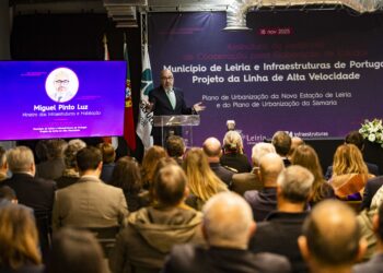 Ministro diz que metro bus “é essencial” para a região e promete financiamento