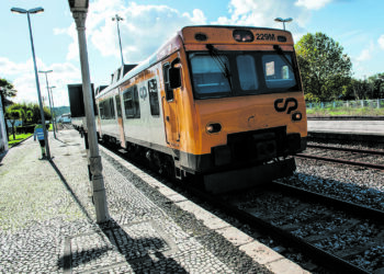  Linha do Oeste reabre segunda-feira entre Caldas da Rainha e Louriçal