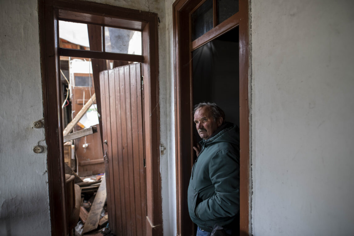 Ajuda à recuperação de casas chega a conta-gotas. “Resta-nos esperar”