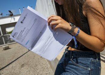 Confusão com correcção de exames do 12.º ano deixa alunos em suspenso