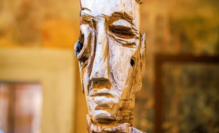 Exposições: A poética dos materiais