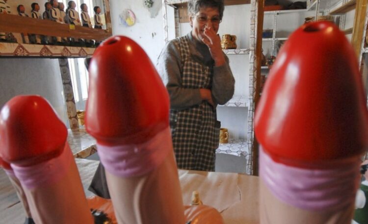 Confraria do Príapo debate o falo das Caldas ao jantar com Moisés de Lemos Martins