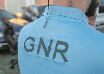 Reincidente em furtos em residências detido em Mira de Aire fica em preventiva