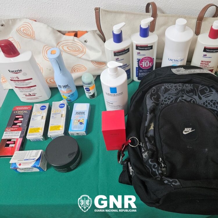 GNR detém casal por furto em estabelecimento de Óbidos