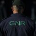 Militar da GNR à civil confronta suspeitos de furto e é baleado e agredido em Leiria