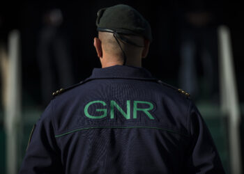 GNR detém em Fátima os dois suspeitos de abandono de duas crianças francesas