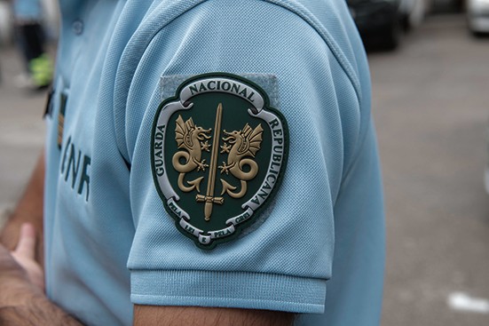 Homem em preventiva por tentar entrar nos cuidados continuados com arma em Figueiró dos Vinhos